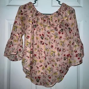 Girls floral top with flared sleeves